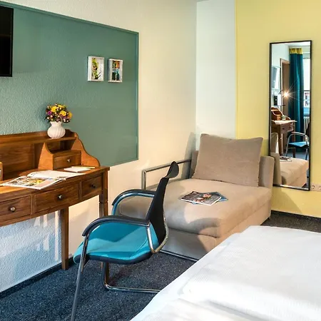 Vier Jahreszeiten מלון וירצבורג