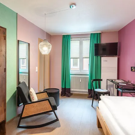 Vier Jahreszeiten 3* וירצבורג