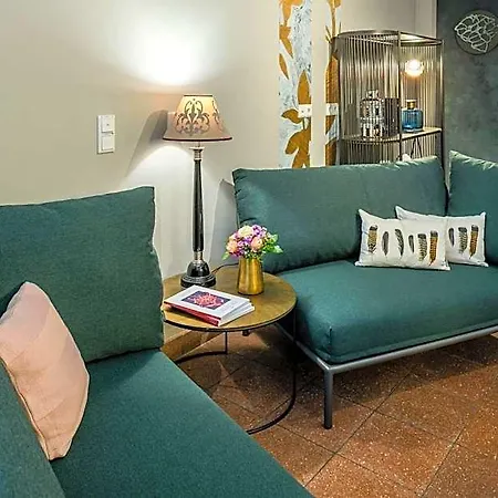 Vier Jahreszeiten Hotel 3*