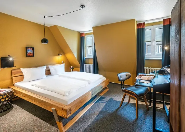 Vier Jahreszeiten Hotel 3*