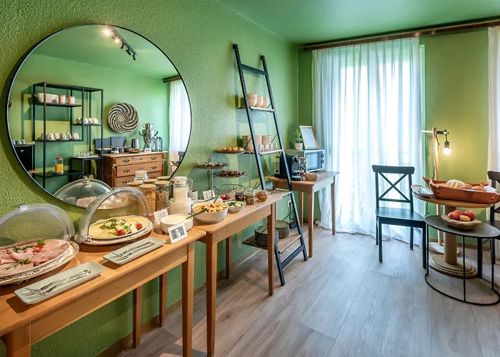 Vier Jahreszeiten Hotel 3*