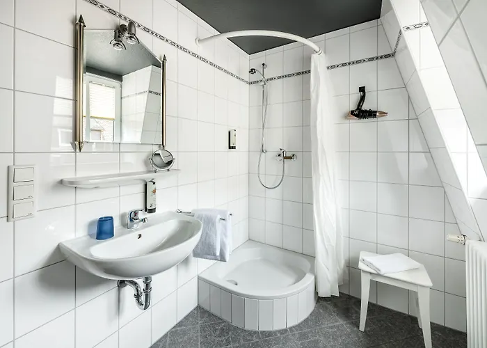 Vier Jahreszeiten 3* Würzburg